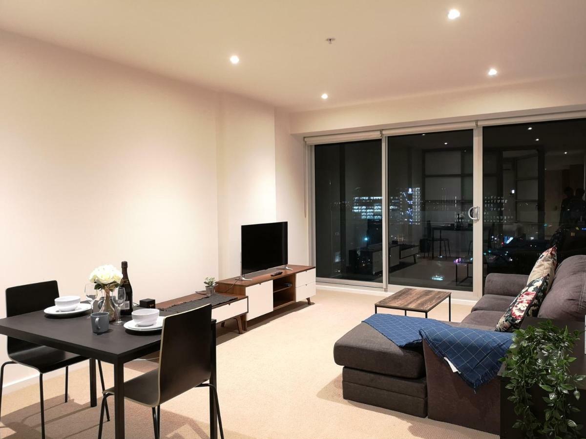 Vision On Morphett Adelaide Central Ngoại thất bức ảnh