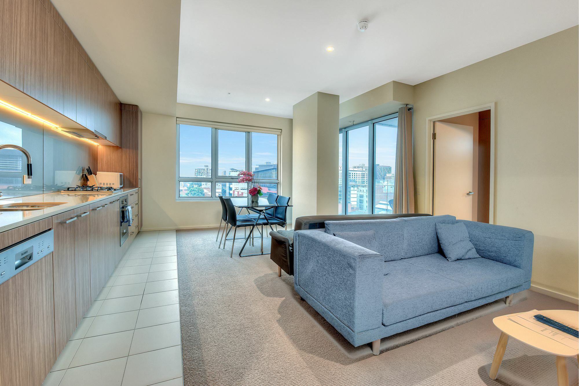 Vision On Morphett Adelaide Central Ngoại thất bức ảnh