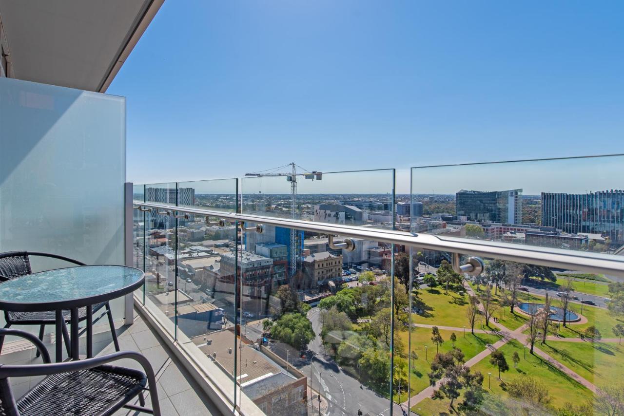 Vision On Morphett Adelaide Central Ngoại thất bức ảnh